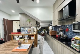 BÁN NHÀ PHÚ NHUẬN HXH 140M2 2 TẦNG NỞ HẬU 10M CHDV 7 PN  DÂN TRÍ  NGUYỄN TRỌNG TUYỂN  GẤP BÁN 11.5 TỶ.